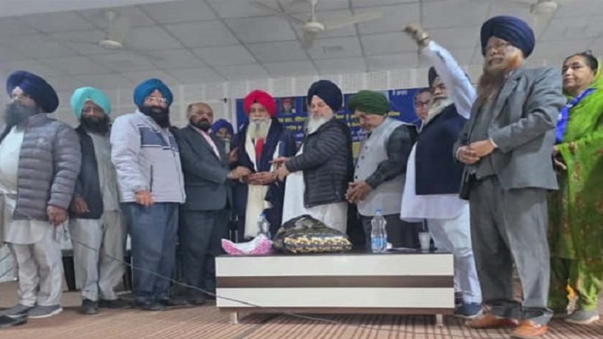 Former MLA Nirmal Singh Nimma with hundreds of his colleagues and joined BSP