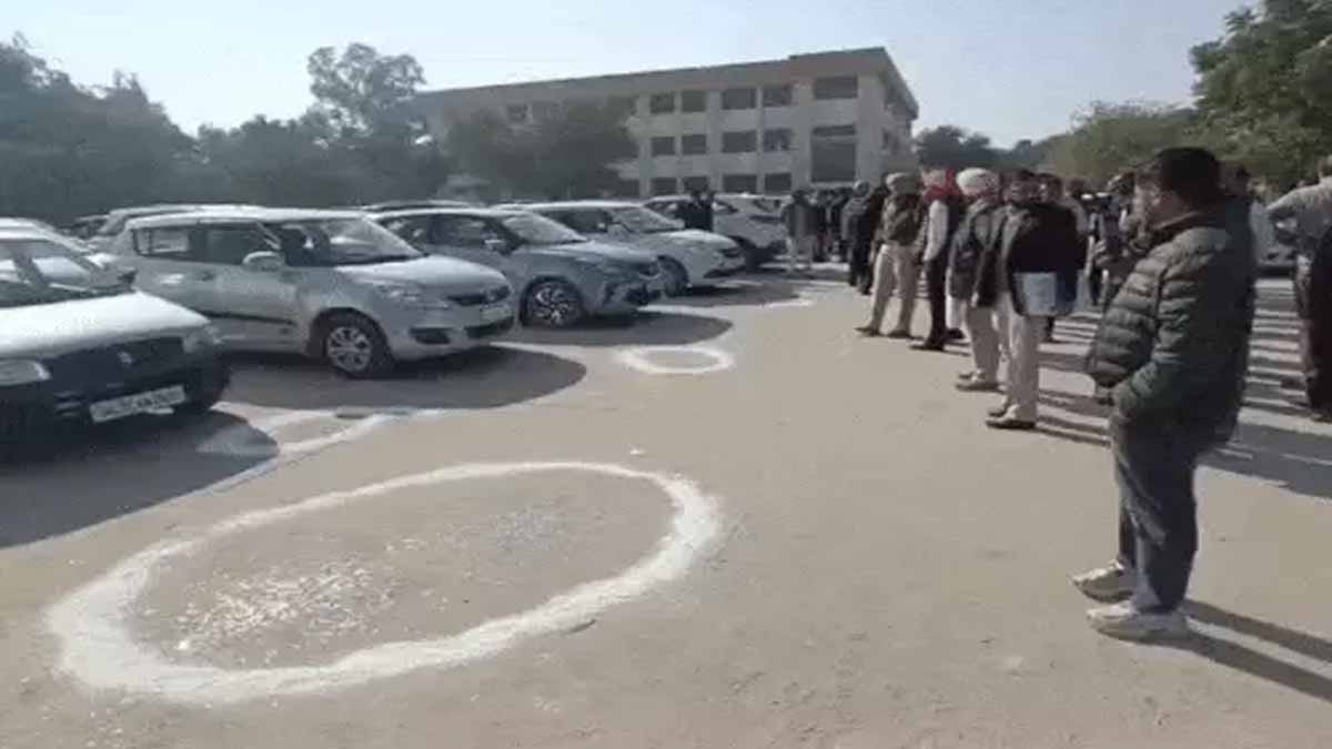 Police officers arrived at the scene after the shooting.