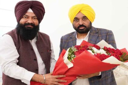 एस.सी. आयोग के चेयरमैन गढ़ी द्वारा सीएम मान से मुलाकात