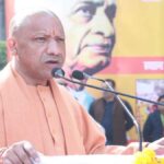 UP News: भारत रत्न लौहपुरुष सरदार वल्लभ भाई पटेल की पुण्यतिथि पर आयोजित श्रद्धांजलि सभा में शामिल हुए सीएम योगी