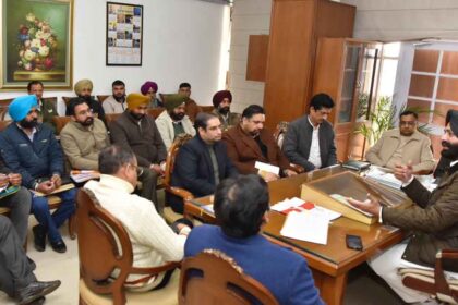 Punjab News: पंजाब सरकार संविदा कर्मचारियों को नियमित करने के लिए प्रतिबद्ध, जायज मांगों का जल्द होगा समाधान- लालजीत सिंह भुल्लर