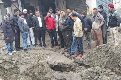 मेयर वनीत धीर ने सीवरेज इंस्टॉलेशन स्थल का किया निरक्षण