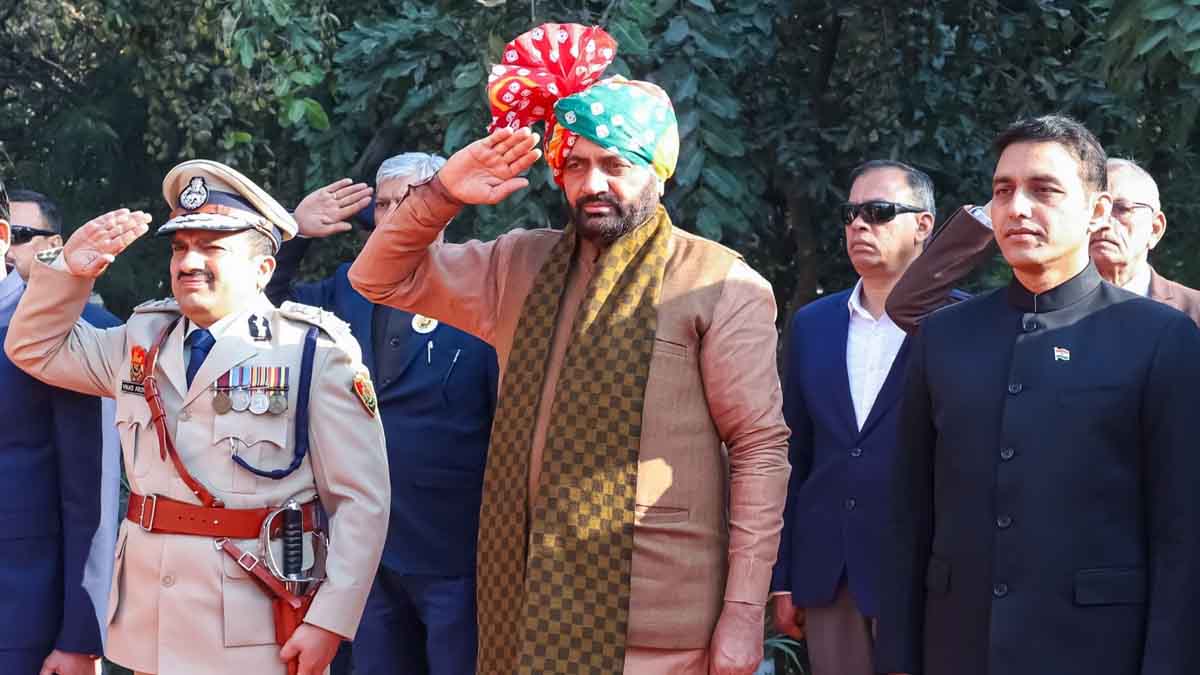 Haryana News: सीएम नायब सैनी ने गणतंत्र दिवस पर बाबा साहेब समेत संविधान सभा के सभी सदस्यों को किया नमन