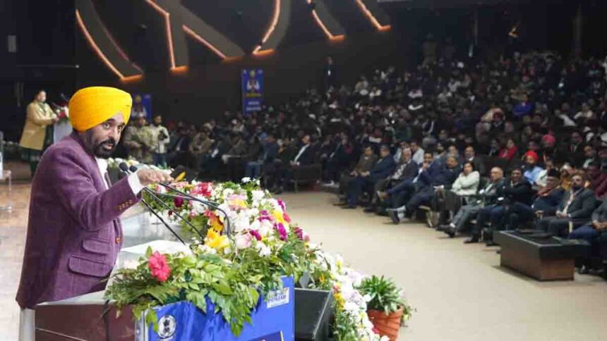 मुख्यमंत्री भगवंत सिंह मान ने जालंधर में की लोक मिलनी, कहा- पंजाब के विकास को तेज़ करने में प्रेरक सिद्ध होंगी