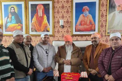 पूर्व सांसद सुशील रिंकू नए वर्ष के पहले दिन डेरा सचखंड बल्ला में हुए नतमस्तक
