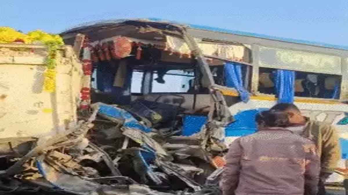 Jodhpur Accident: बस और ट्रेलर की आपस में भयानक टक्कर, 2 की मौत और कई घायल