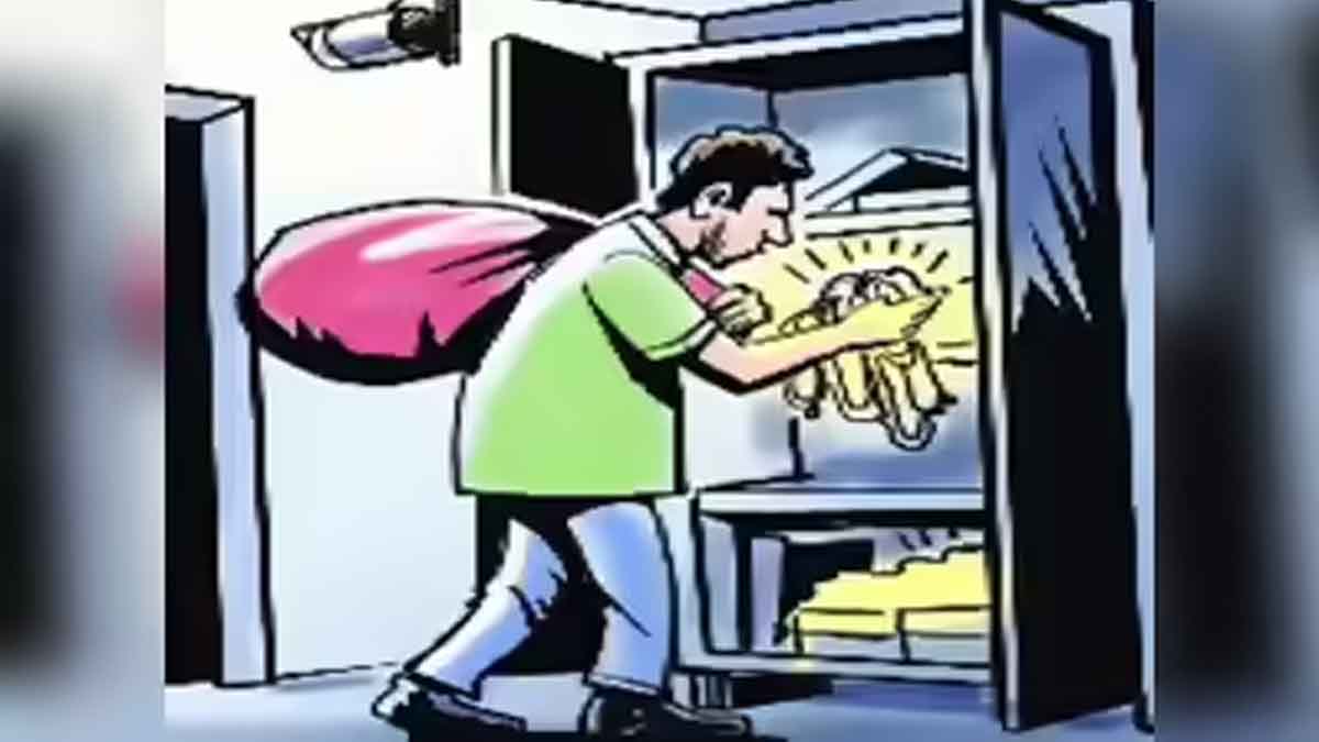 Jalandhar News: जालंधर के आइकोनिक शोरूम में बड़ी वारदात, मौके पर पहुंची पुलिस