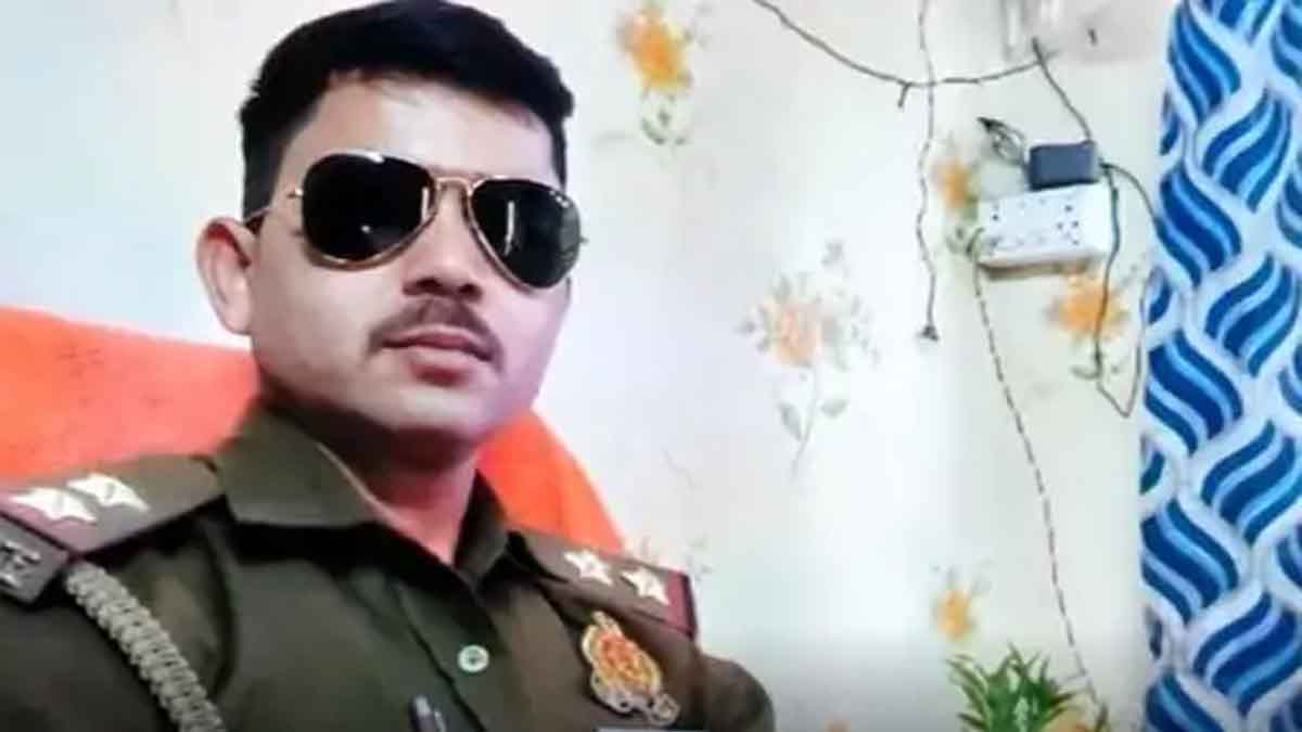 दरोगा अभिषेक त्रिपाठी