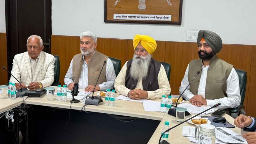 Punjab News: मंत्री समूह ने आने वाले गेहूं ख़रीद सीजन के प्रबंधों का लिया जायज़ा