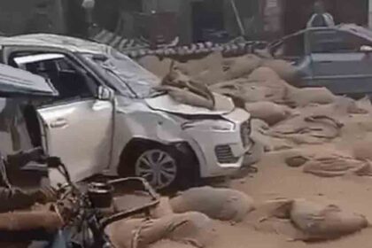 Accident due to overloaded truck in Ludhiana