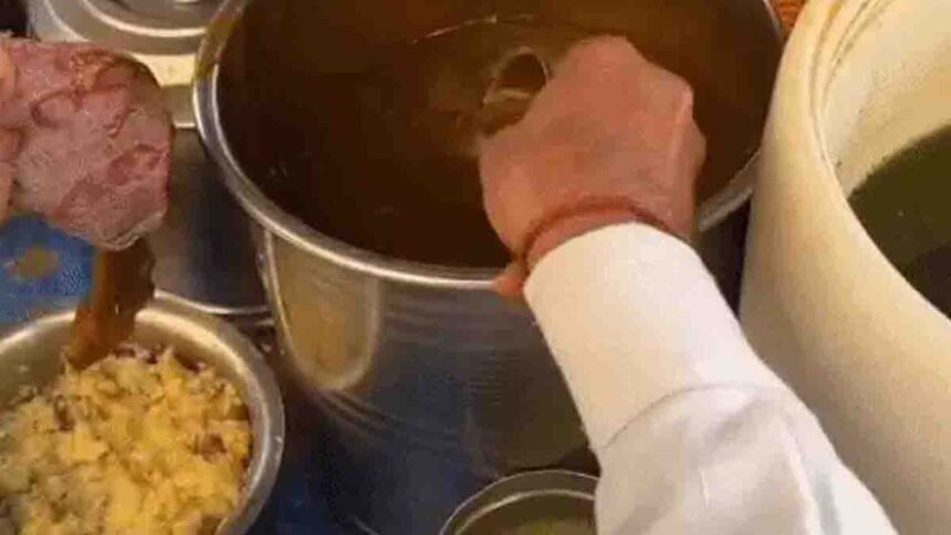 Rat in Pani Puri, Golgappa Viral Video