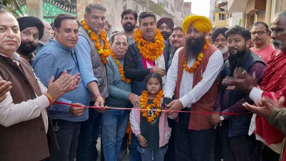 Mayor Vineet Dhir and Atul Bhagat inaugurated streets of Ward No. 62