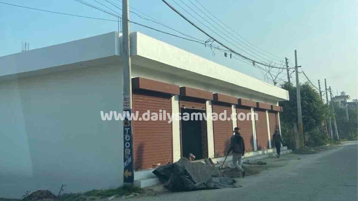 Jalandhar News: नवज्योति कालोनी रोड मकसूदां में अवैध रूप से बनाई दुकानें, कमिश्नर से शिकायत