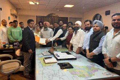 कांग्रेस ने डीसी को सौंपा ज्ञापन