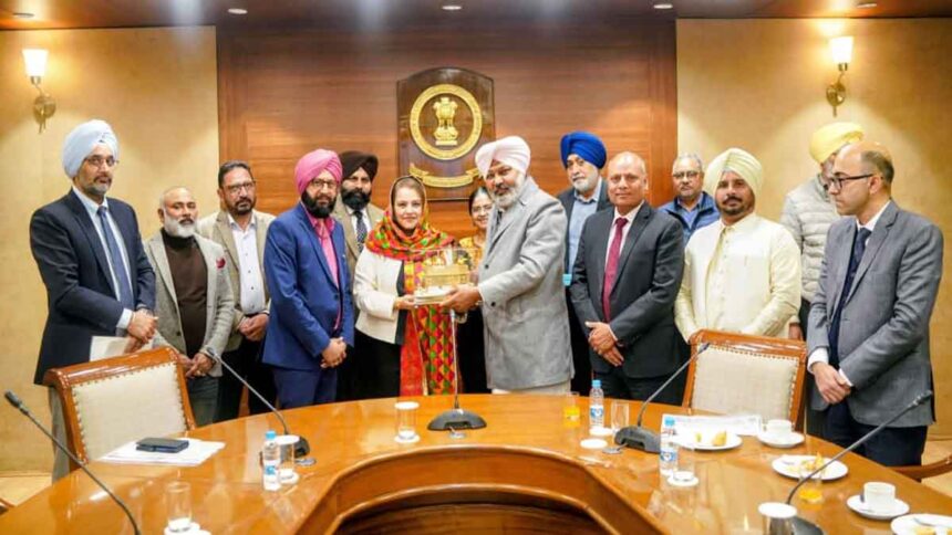 Punjab News: हरपाल सिंह चीमा द्वारा अल्बर्टा–पंजाब आर्थिक संबंधों को मजबूत करने हेतु कनाडा के उच्चस्तरीय प्रतिनिधिमंडल की मेज़बानी