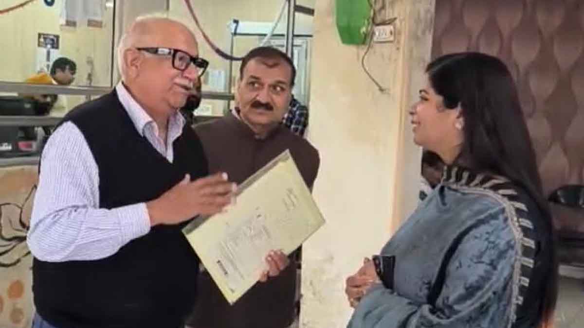 Punjab News: मेयर ने दफ्तर में मारा छापा, कई अफसर और कर्मचारी गायब मिले, कार्रवाई के आदेश