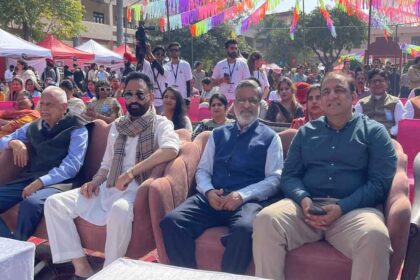 डी ए वी महाविद्यालय जालंधर के सांस्कृतिक मेले में नितिन कोहली