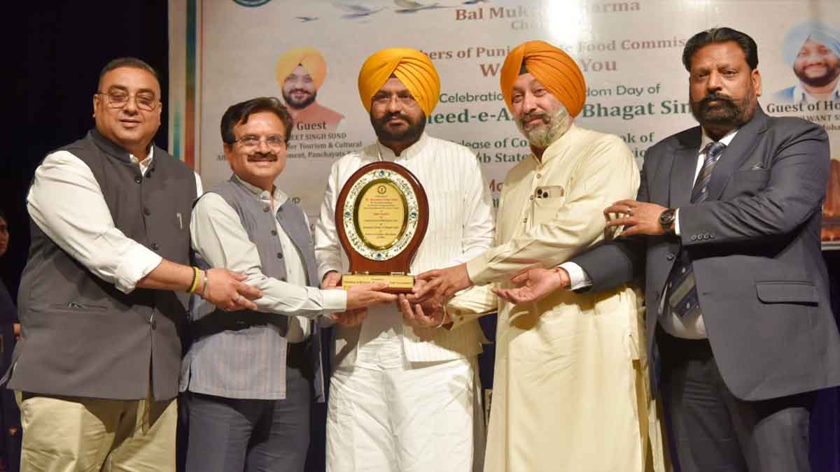 Punjab News: तरुनप्रीत सौंद द्वारा युवाओं से राष्ट्र निर्माण के लिए शहीद-ए-आजम भगत सिंह के पदचिह्नों पर चलने की अपील
