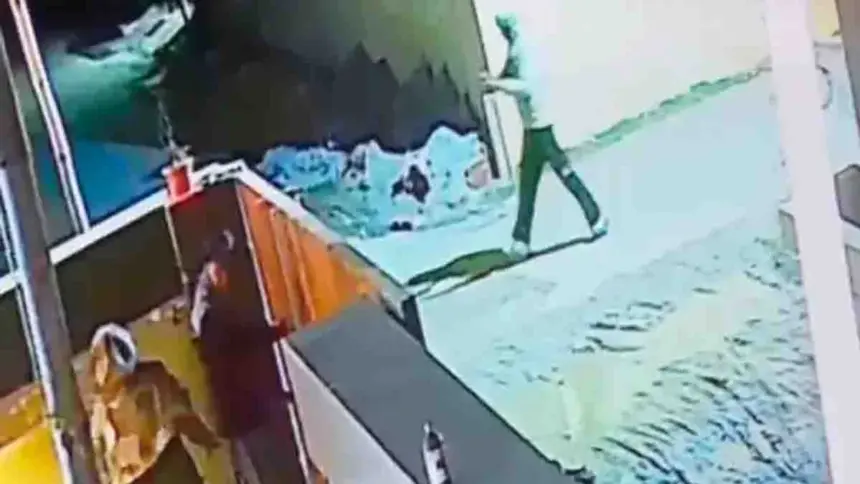 Firing in Hoshiarpur at Businessman House