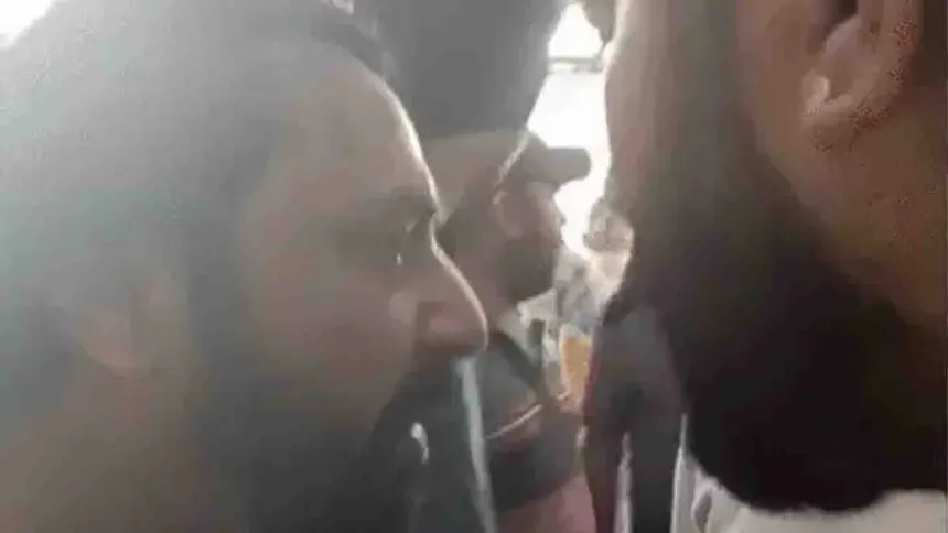 Jalandhar Councillor & Agent Fight