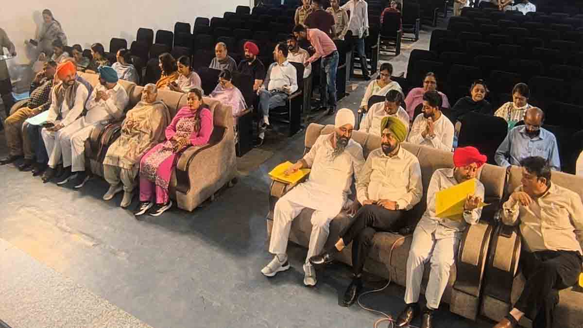 Jalandhar Municipapl Corporation Budget Meeting News