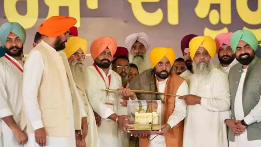 Punjab women will get Rs 1,000 per month