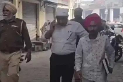 अमृतसर में गुरु ग्रंथ साहिब की बेअदबी