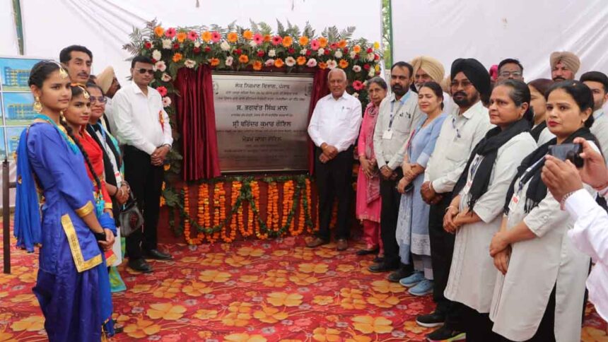 बरिंदर कुमार गोयल ने सरकारी सीनियर सेकेंडरी स्कूल की नई इमारत का शिलान्यास किया