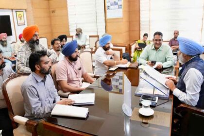 हरपाल चीमा ने कर्मचारियों की मांगों के समाधान के लिए की महत्वपूर्ण बैठक