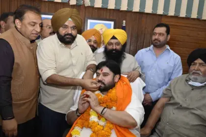 काकू आहलुवालिया ने पंजाब खादी एंड विलेज इंडस्ट्री बोर्ड के चेयरमैन का पदभार किया ग्रहण