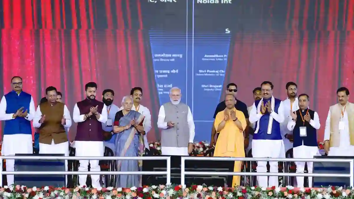 pm-modi-inaugurates-noida-international-airport-jewar