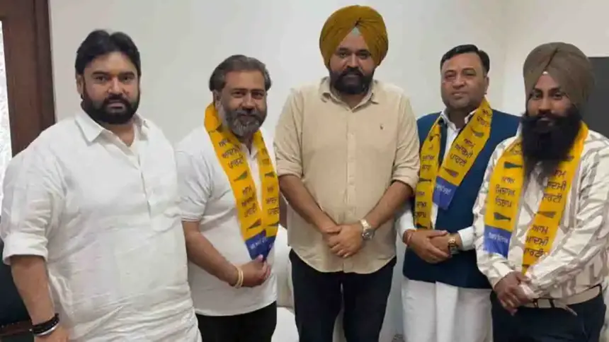 ravinder-bansal-returns-to-aap-jalandhar-politics-gagandeep-singh-ahluwalia-role