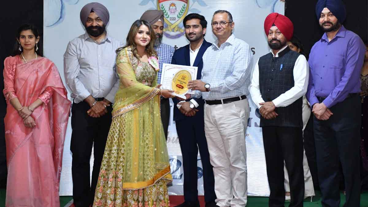 St Soldier News: सेंट सोल्जर इंस्टीट्यूट ऑफ़ बिज़नेस मैनेजमेंट एंड एग्रीकल्चर में फैशन शो “फैशन विंग्स” में आयोजित