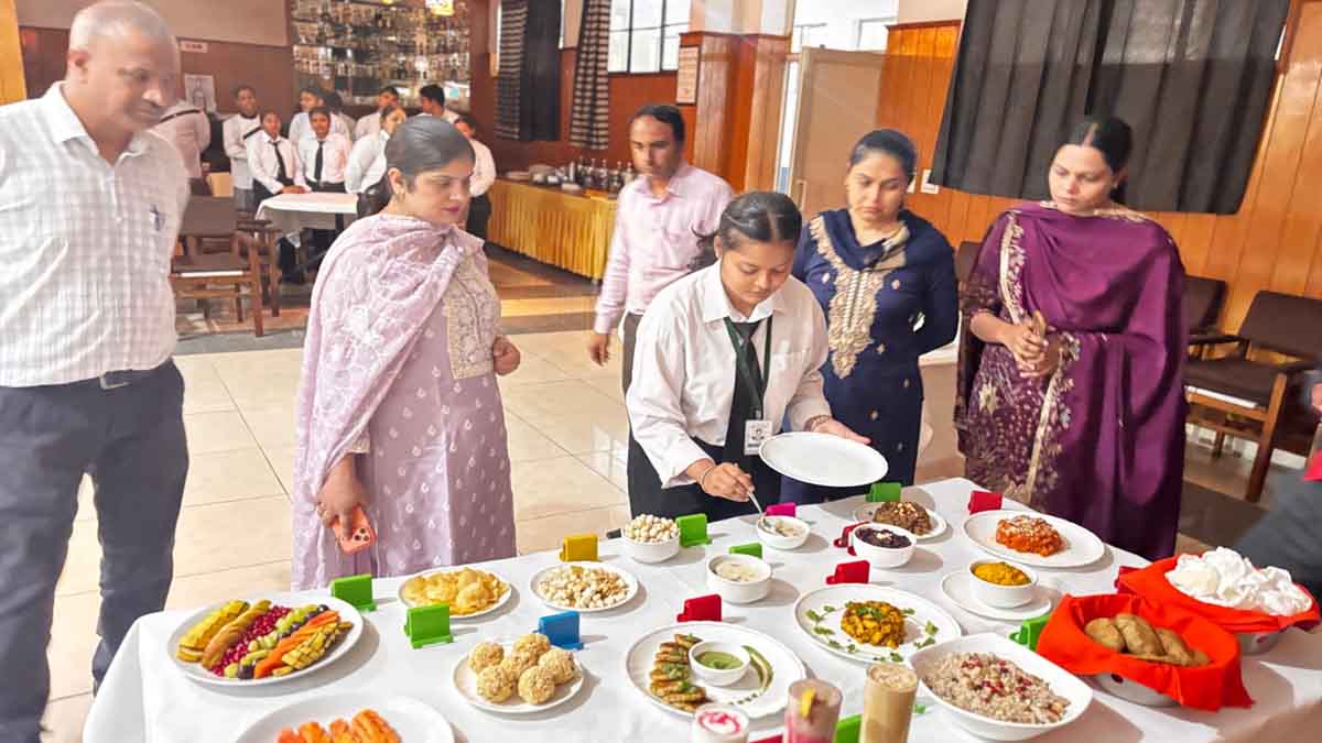 भक्ति और पाक कला की उत्कृष्टता के साथ मनाई गई नवरात्रि