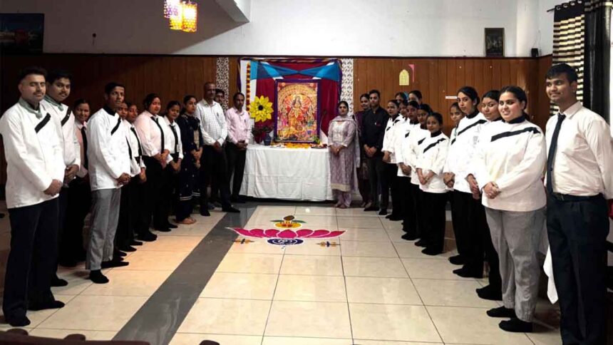 भक्ति और पाक कला की उत्कृष्टता के साथ मनाई गई नवरात्रि