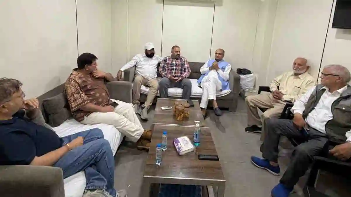 sushil-rinku-mother-admitted-dmc-hospital-ludhiana-deepak-bali-visit