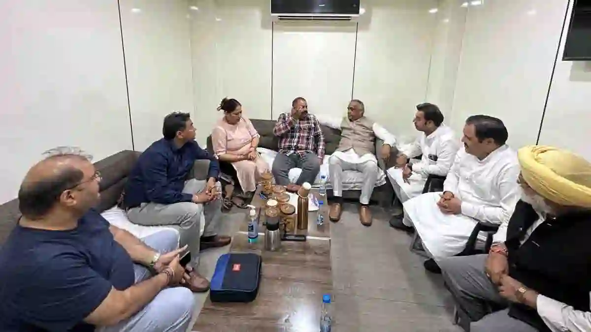 sushil-rinku-mother-pushpa-devi-hospitalized-dmc-ludhiana-kd-bhandari-visit