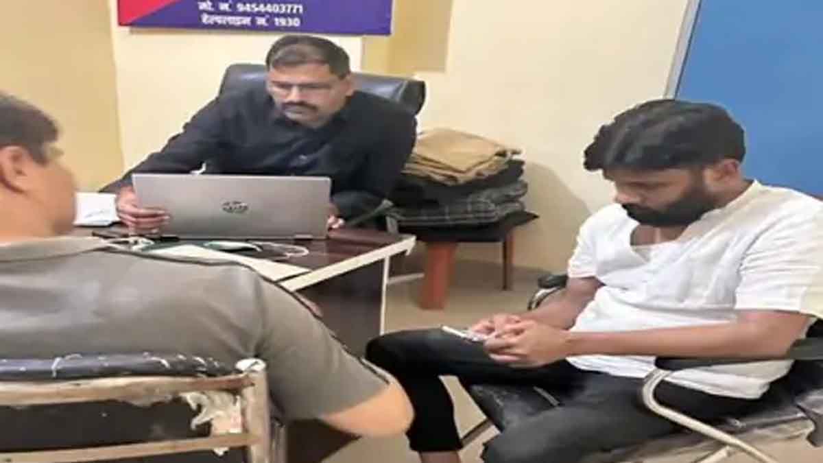 कांग्रेस नेता विनोद तिवारी गिरफ्तार