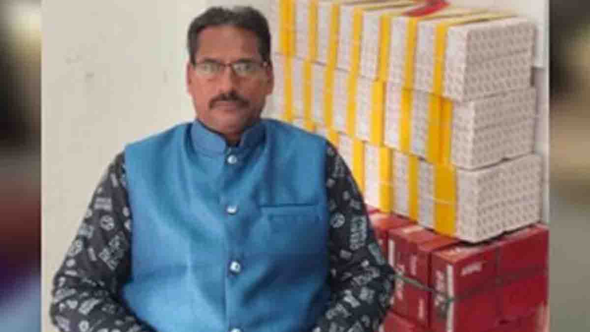 मृतक अली असगर की फाइल फोटो