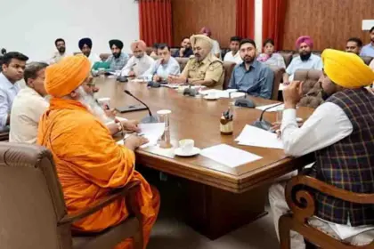 CM Mann directed Deputy Commissioners to complete flood protection works