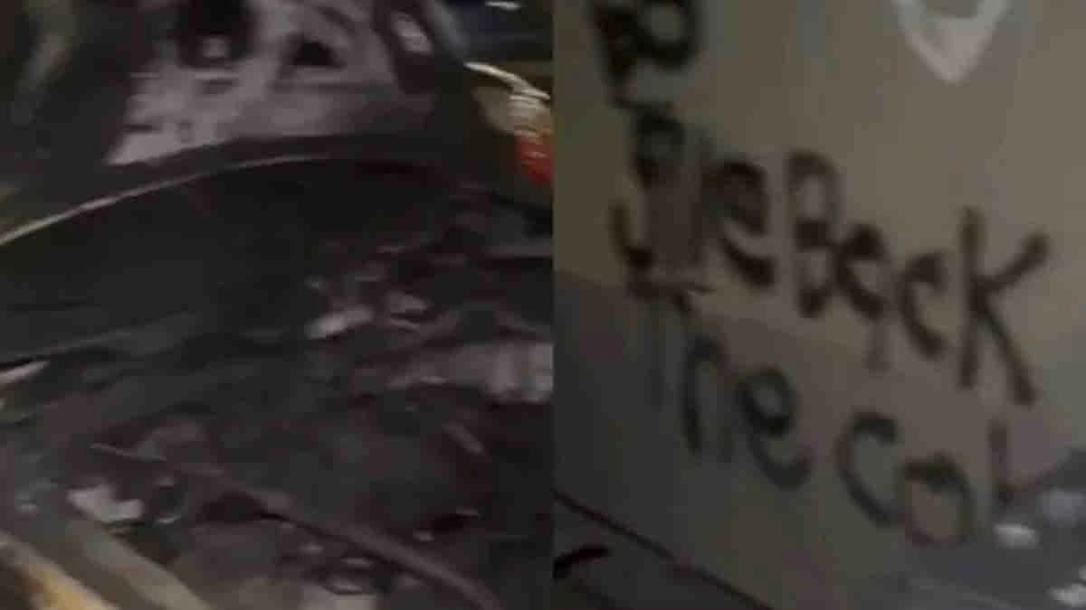 Go Back Slogans On Wall