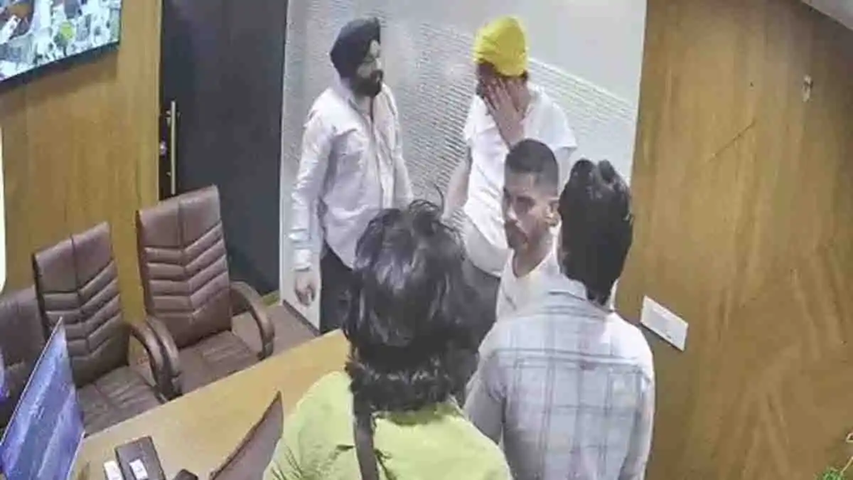 Fight in Jalandhar's immigration office
