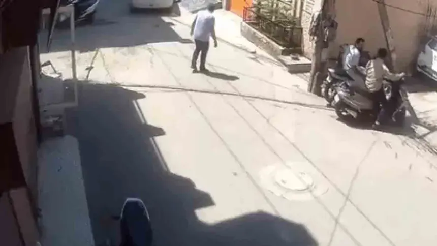 Jalandhar 7 Year Old Girl Playing in Lane Crushed by Car