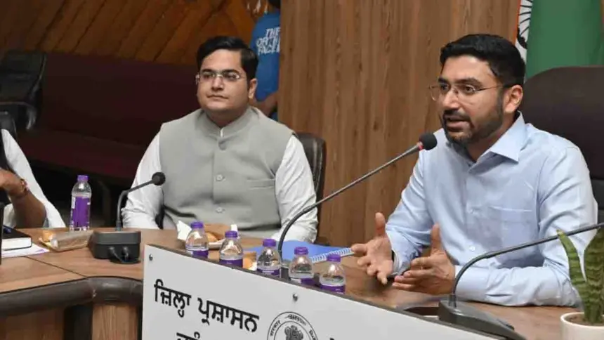 Jalandhar DC Varjit Walia directed officials to resolve public grievances