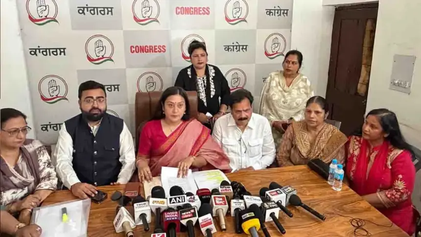 National Spokesperson, AICC Mrs. Dolly Sharma held a press conference