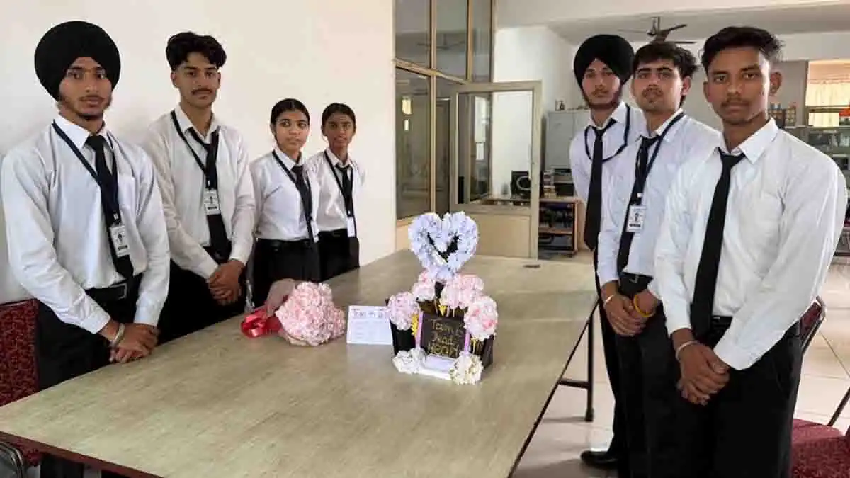 St. Soldier Institute Organized Eco-friendly Flower Competition