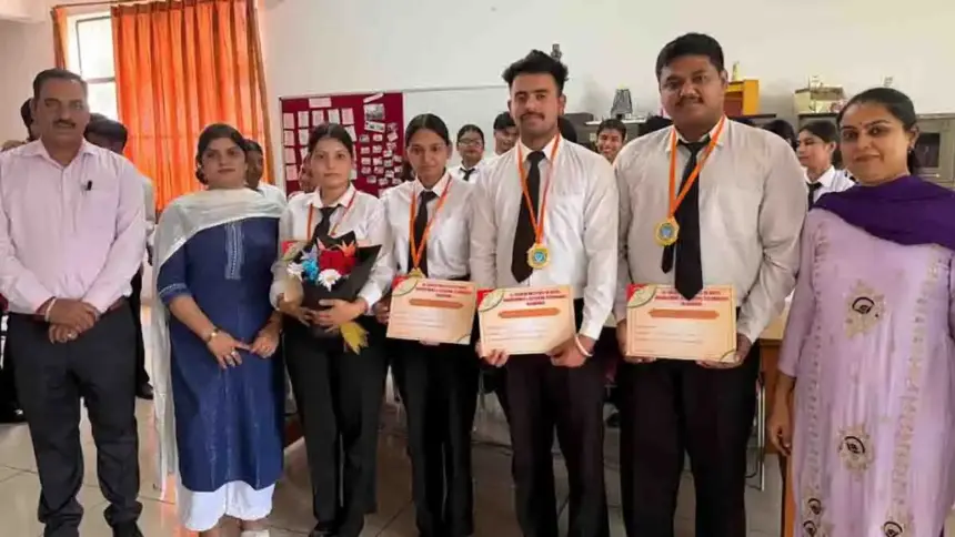 St. Soldier Institute Organized Eco-friendly Flower Competition