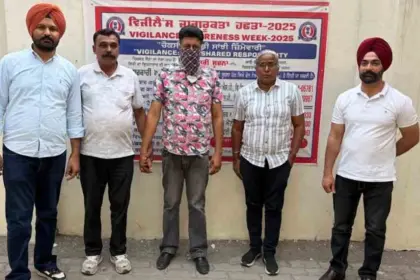 Vigilance Bureau Arrest Patwari while accepting bribe