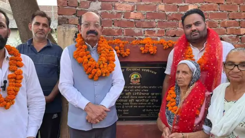 Work on Laying Water Pipelines in Panjpir Colony