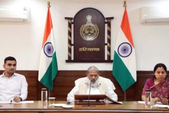 हरियाणा में बिजली व्यवस्था पर सख्त हुए अनिल विज